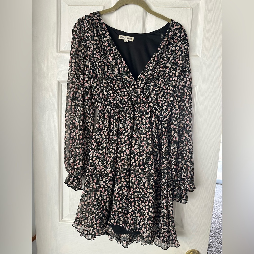 Women’s dress medium